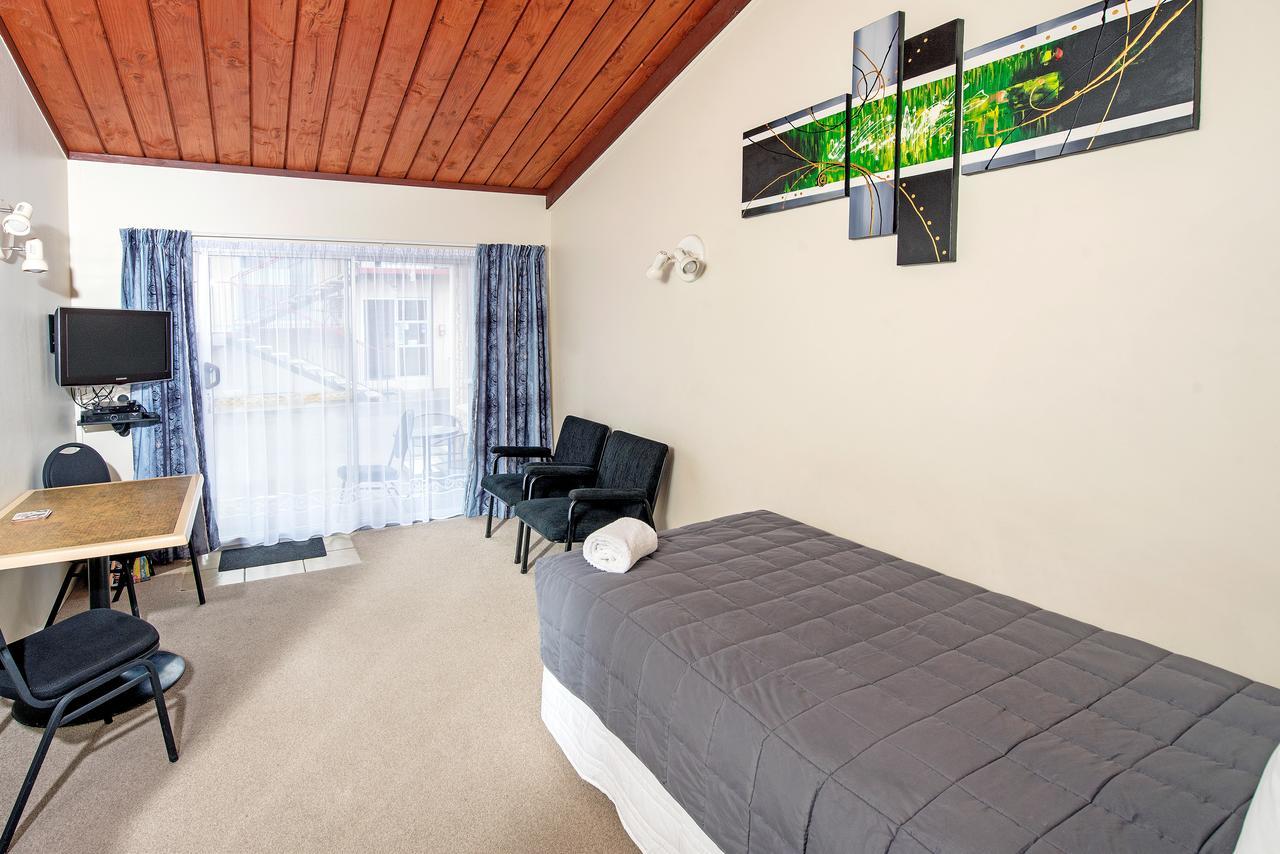 Tourist Court Motel Whakatane Exterior foto
