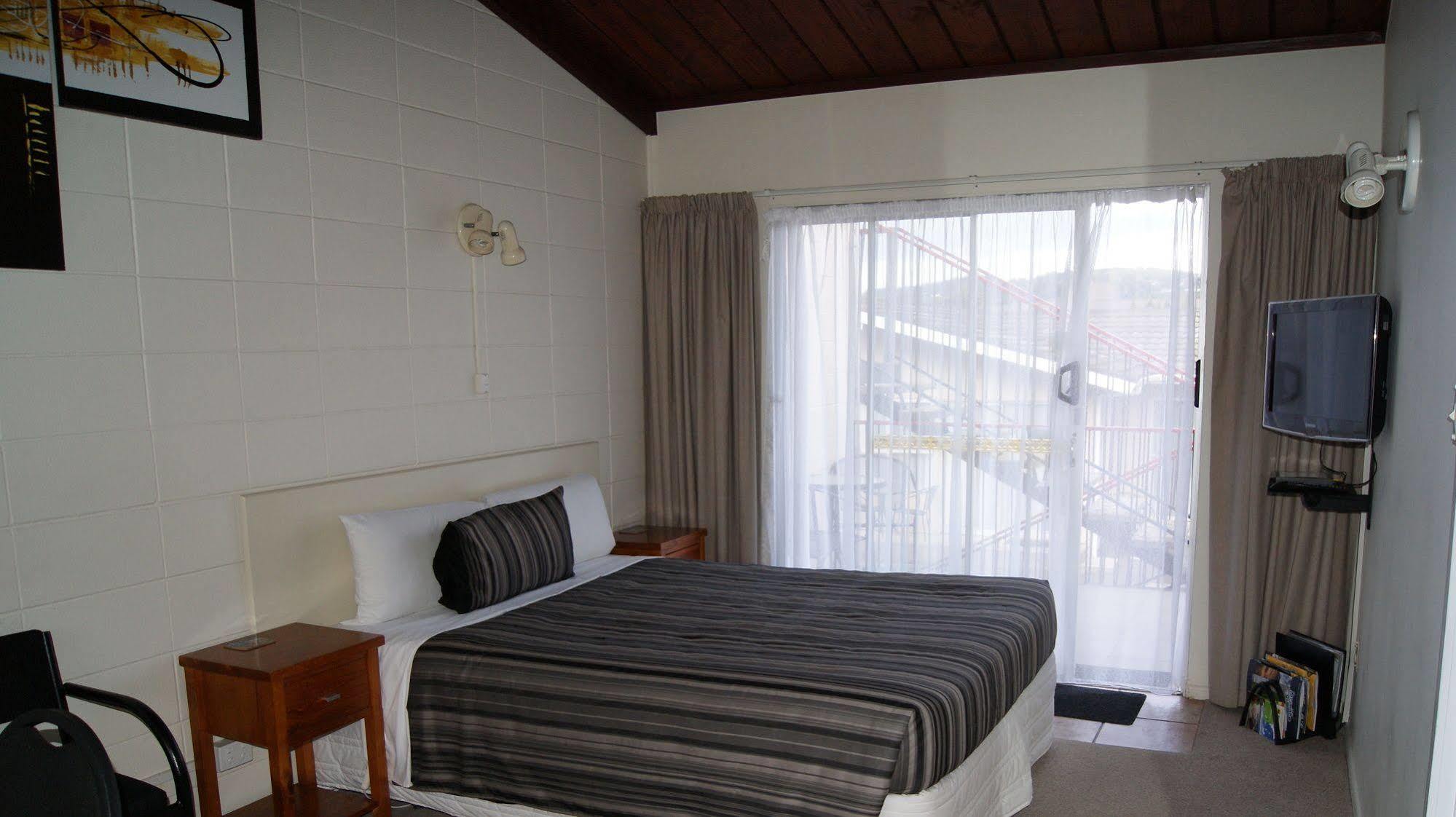 Tourist Court Motel Whakatane Exterior foto