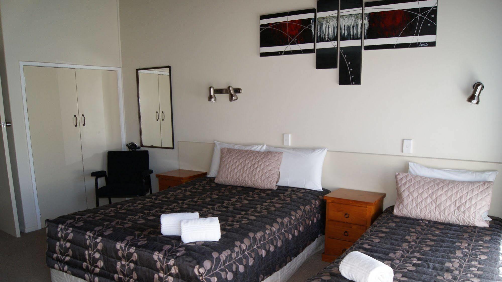 Tourist Court Motel Whakatane Exterior foto